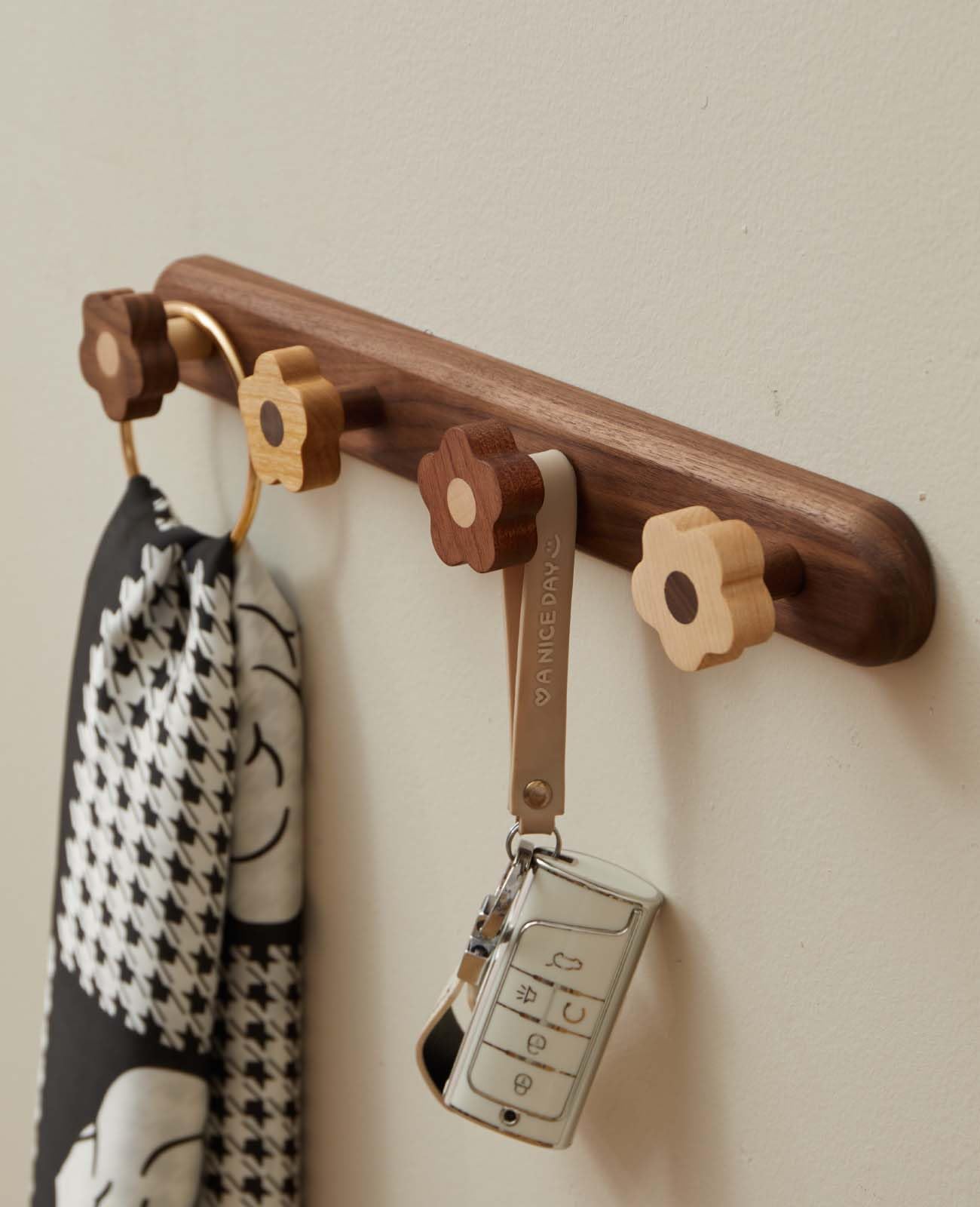 Kids Coat Rack Wall Mount - Wood Cute Flower Coat Hooks for Hanging Clothes,Purse,Robe,Towels,Backpack,Modern Decorative Walnut Wall hooks Heavy Duty Hanger for Girls Nursery,Bathroom,Entryway&Bedroom