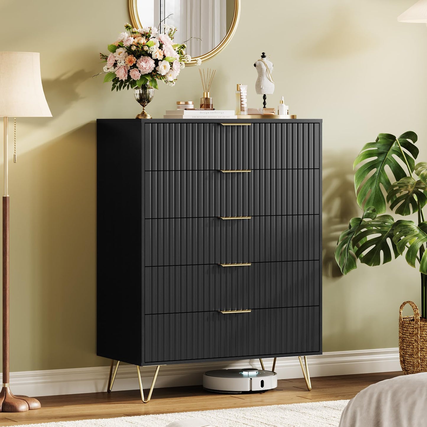 GarveeHome Fluted Dresser for Bedroom with 5 Drawers,32" Wide Modern Chest of Wooden Bedroom Chest with Metal Handle,Clothes Storage Organizer,Dresser & TV Stand for Living Room,Black
