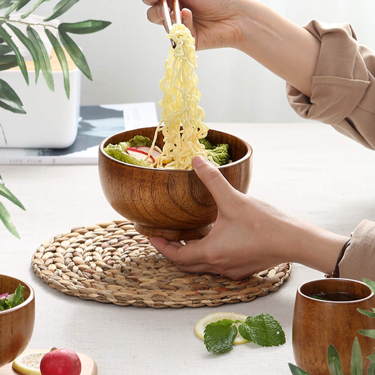 Originalidad Handmade Wood Bowls,Jujube Wooden Japanese Bowl with Matching Spoon for Rice, Soup,Dip,Salad,Tea,Decoration 4 Sets(4 Bowls 4.2 IN + 4 Spoons)