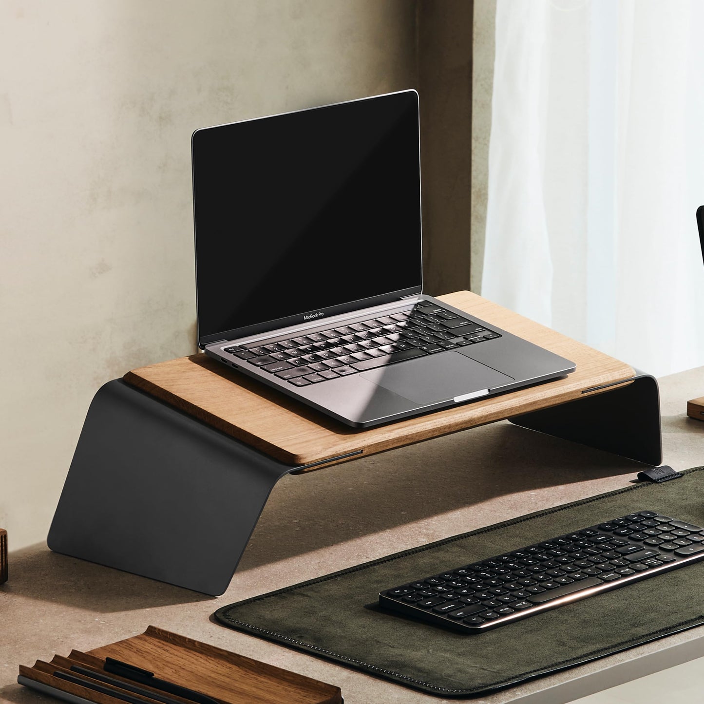 NOOE Laptop Stand Desk Top Table Holder, 10 Degree Angled, 46.5 x 22.5 in Working Space, American Walnut Wood, Aluminium, Anthracite Finish, NOOE_GFS01NEBKSS