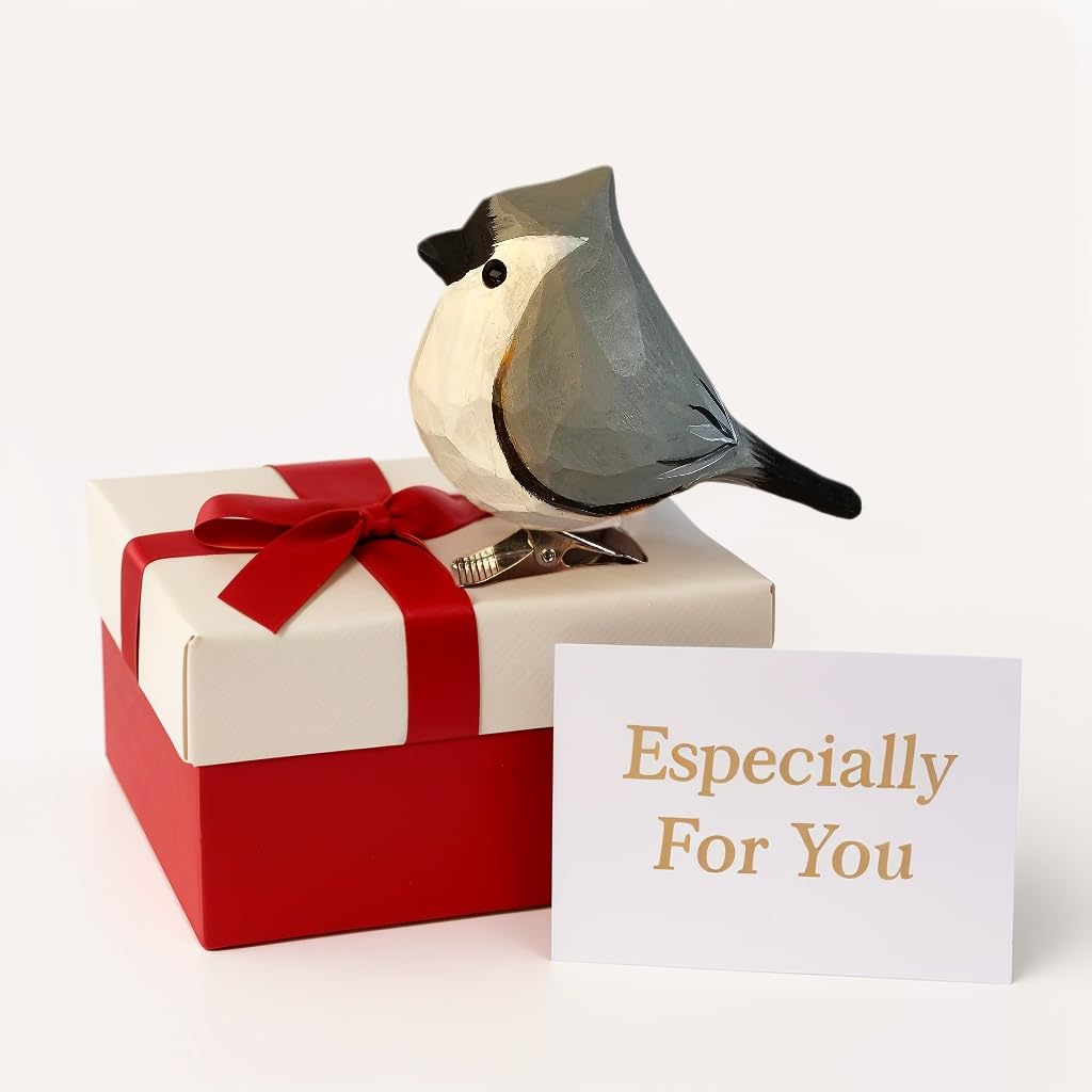 WOODEN ISLANDS Hand-Carved Wooden Bird Clip – Gray Tufted Titmouse Figurine, Handmade Ornament, Gift Boxed for Bird Lovers, Home Decor, Especially for You