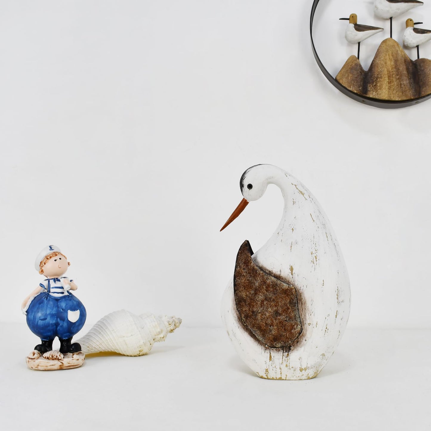 Aecipl Wood Bird Statue Standing Seagull Nautical Decor Coastal Birds Sculpture Indoor Outdoor Animal Figurine Beach Themed Decoration Rustic Home Art for Bedroom Garden (B, L)