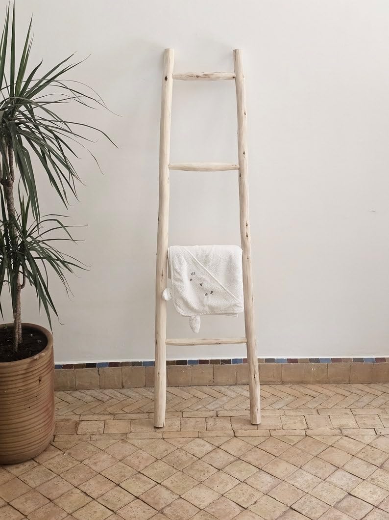 Handcrafted Wooden Blanket Ladder, Rustic Decorative Towel Rack, Freestanding Blanket Holder for Bathroom, Bedroom & Living Room