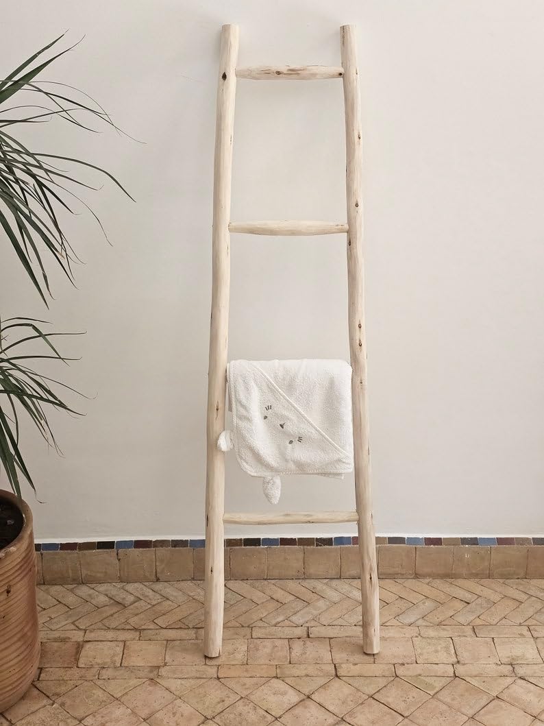 Handcrafted Wooden Blanket Ladder, Rustic Decorative Towel Rack, Freestanding Blanket Holder for Bathroom, Bedroom & Living Room