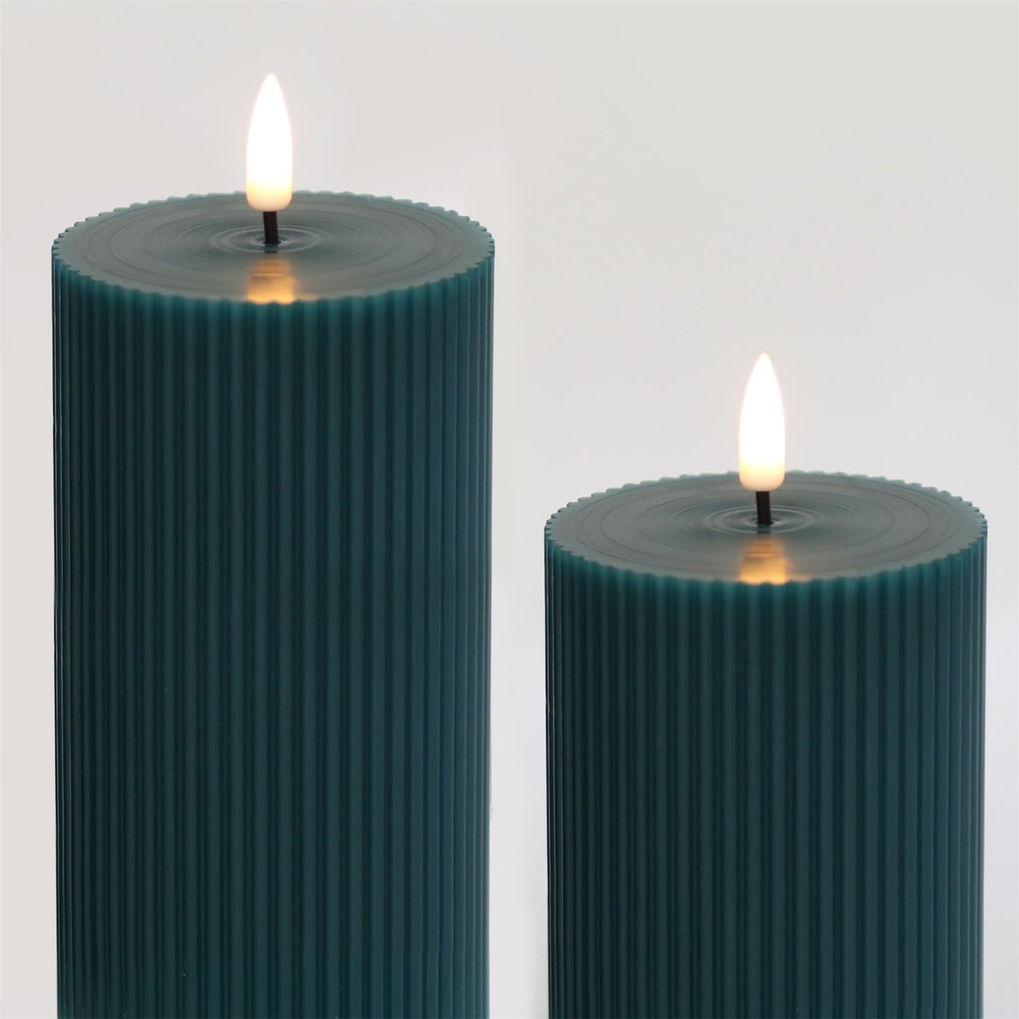 Girimax Green Ribbed Flameless Pillar Candles with Remote, 2 Pack Flickering Battery Operated LED Wax Candles Φ 3" H 4" 6"