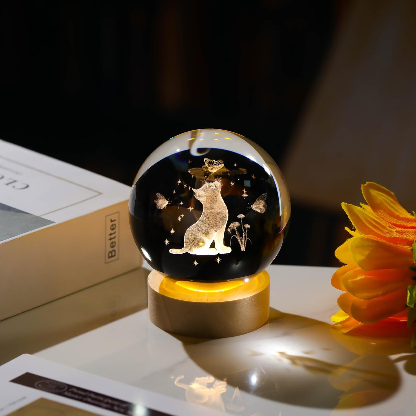 Arikyrist 3D Crystal Cat Figurines with Wooden Light Base, 80mm Crystal Ball Decor, Laser Engraved Glass Sphere Cat Gifts