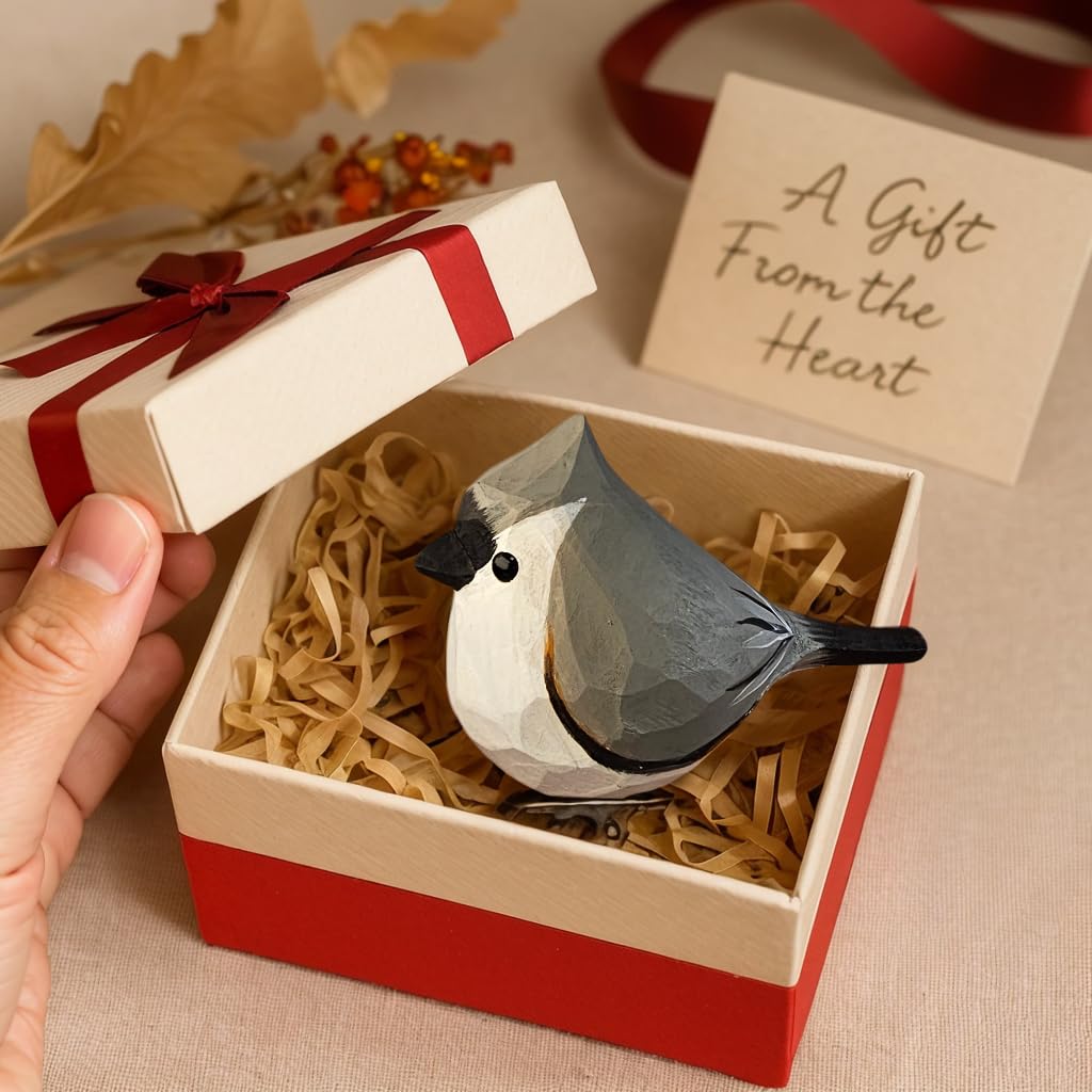 WOODEN ISLANDS Hand-Carved Wooden Bird Clip – Gray Tufted Titmouse Figurine, Handmade Ornament, Gift Boxed for Bird Lovers, Home Decor, Especially for You