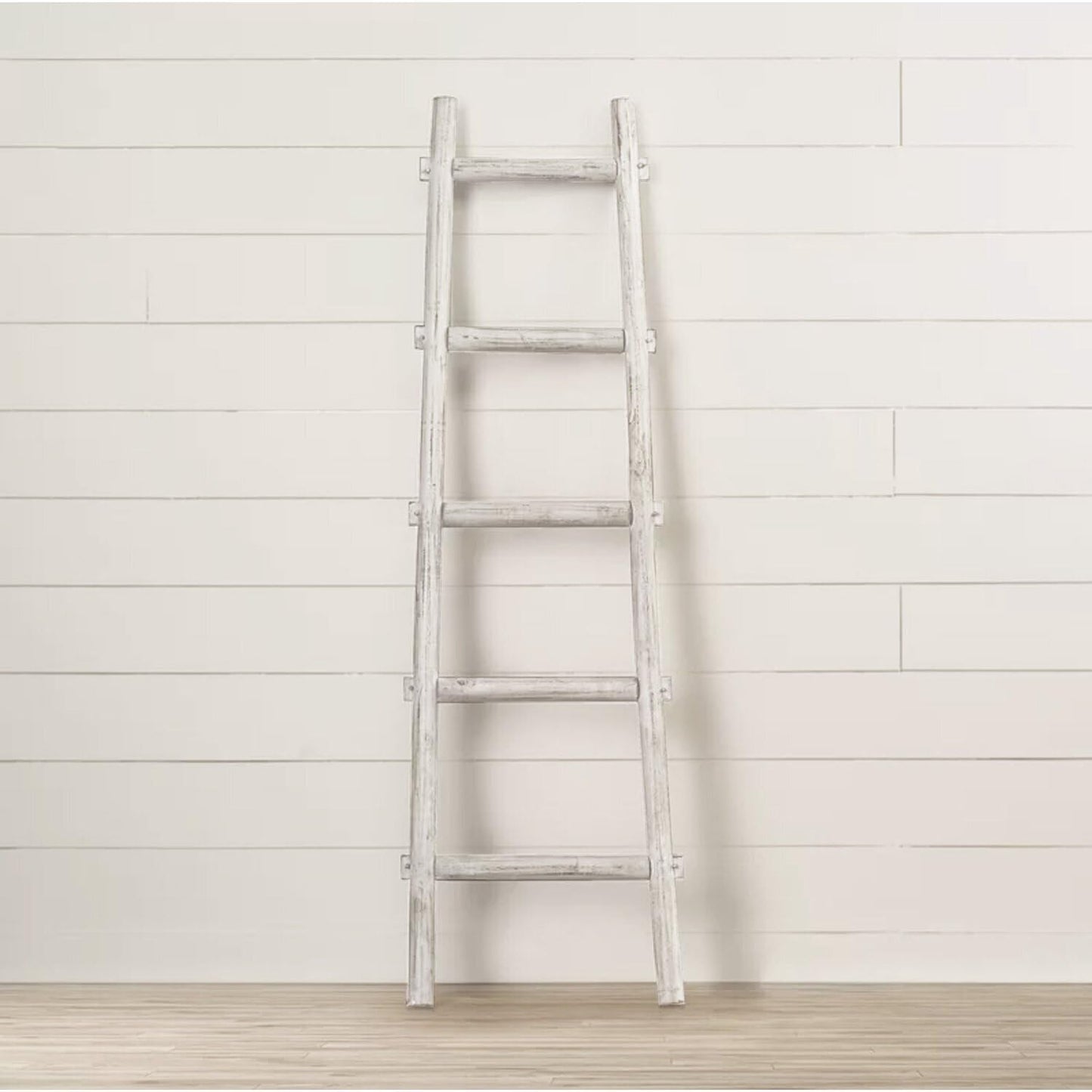 HomeStock Wooden Decorative Ladder Accent Piece for Blankets & Towels White