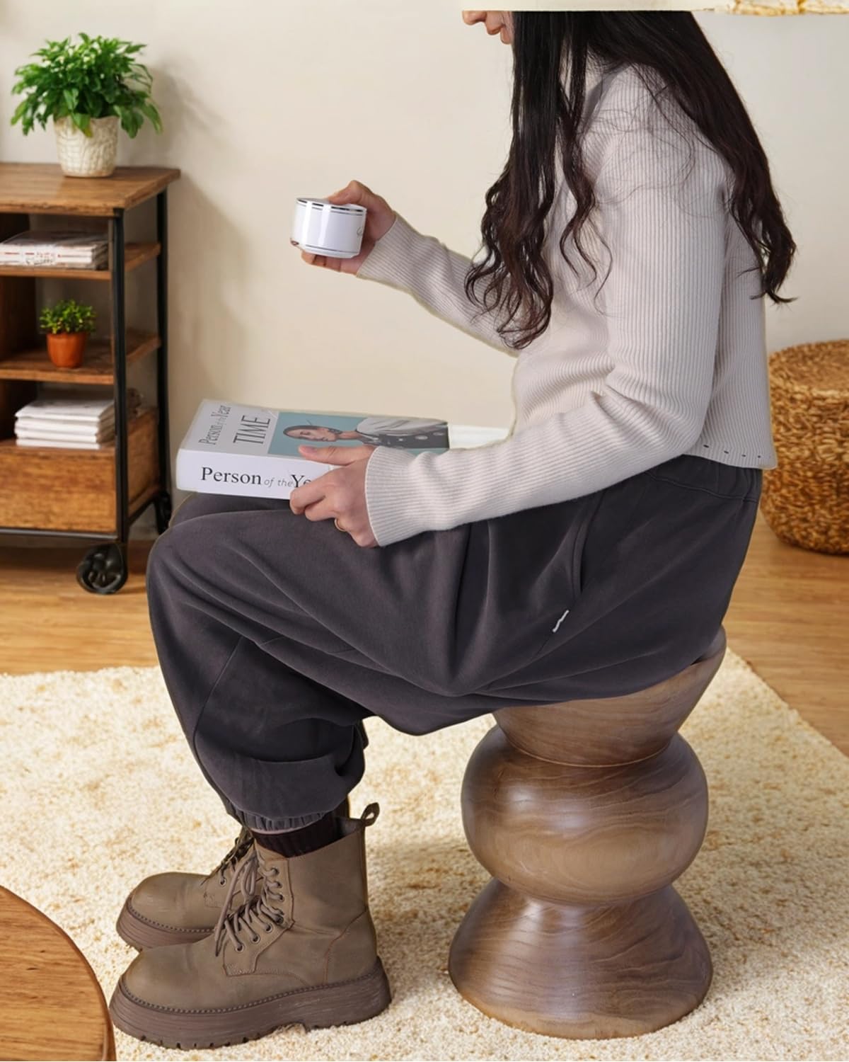 Athaliah Wooden Side Table, Hand Carved Rustic Wood Tree Stump End Table, Natural Paulownia Wood Round Coffee Table, Indoor Outdoor Wood Stump Stool for Living Room, Bedroom, Garden, Patio