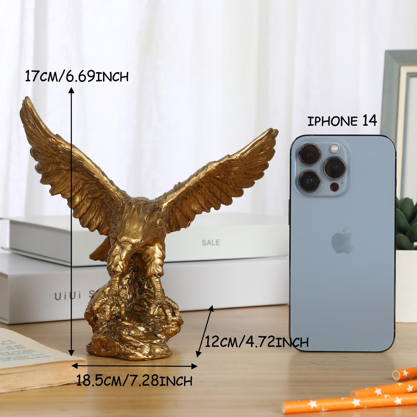 H&W Golden Eagle Statue, Flying Wild Bird Eagle Decorative Bronze Patina Resin Figurine（M）