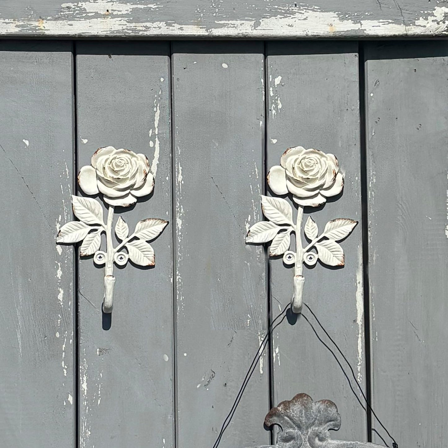 6 Funpop: 2 Pieces of White Blossoming Rose Wall Hooks, Heavy-Duty Metal Decorative Wall Hooks for Hanging Coats, Bags, Towels. Flower Ornate Style for Home Decor