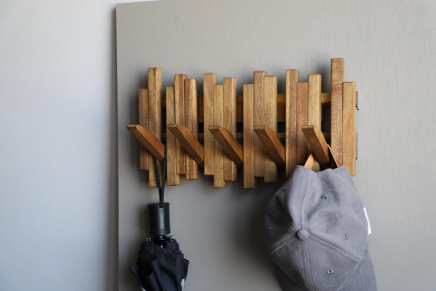 GOGREEBELL Natural Wood Wall Mounted Piano Coat Rack| Coat Rack Wall Mount| Flip Down Wall Hook Rack 5 Hooks| Entryway Wall Art Hook,Made of Acacia Wood (Wood Wax Oil staining Light Brown).
