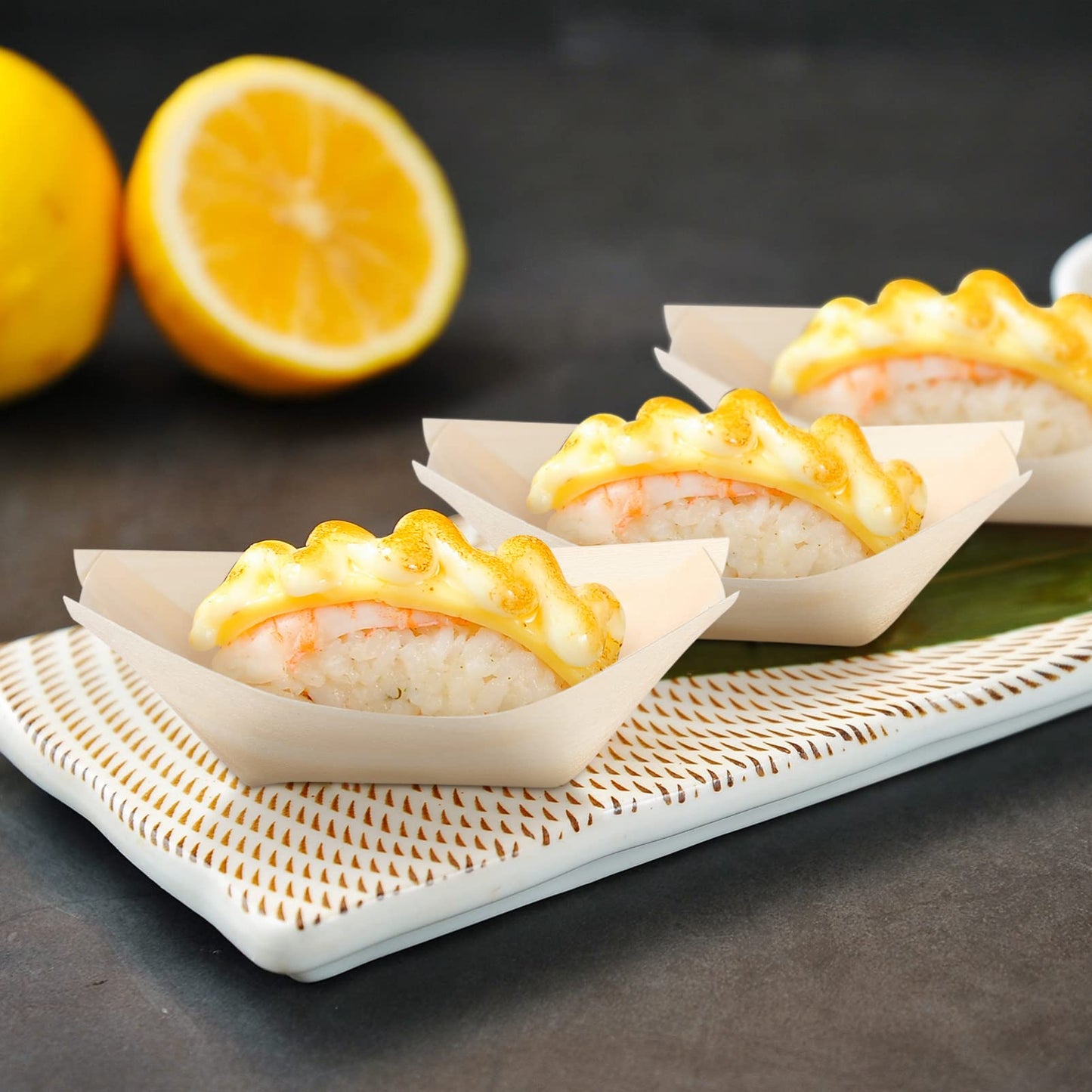 Bamboo Wooden Boat Disposable Wood Boat Plates Dishes Mini Sushi Boat Sushi Serving Tray Bamboo Leaf Boat Food Container Wood Bowl for Catering and Home Use 200pcs (3.3x2.3inch)