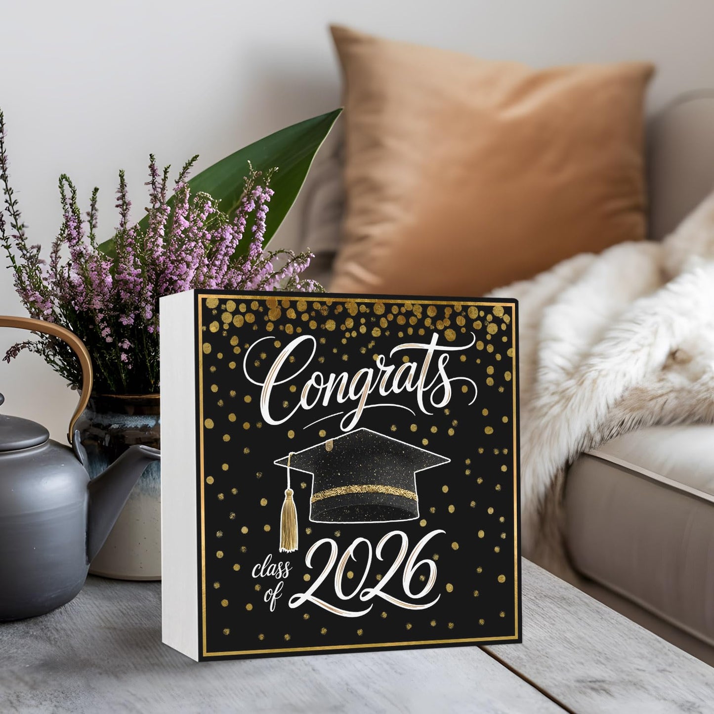 Gold Black Graduation Cap Wood Box Sign Desk Decor, Class of 2026 Academic Modern Decorative Wooden Block Box Sign Decorations for Home Office Shelf Table Decor 6x6 Inches