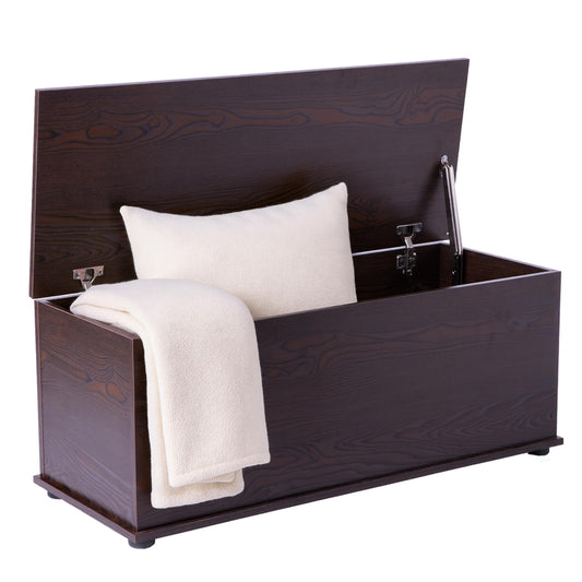 Basicwise Wooden End of Bed Storage Chest with Hinged Lid Multi-Purpose Blanket Trunk Coffee Table or Decorative Organizer for Bedroom Living Room Entryway Hallway or Guest Room Organization, Brown