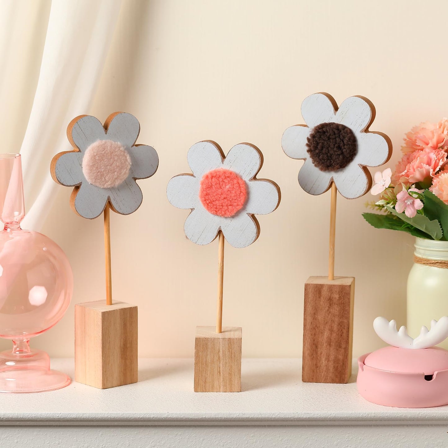 Suzile 3 Pcs Boho Nursery Shelf Decor Flower Wooden Table Sign Daisy Standing Table Centerpiece for Home Nursery Bedroom Girl Boy Baby Shower Decoration Gift
