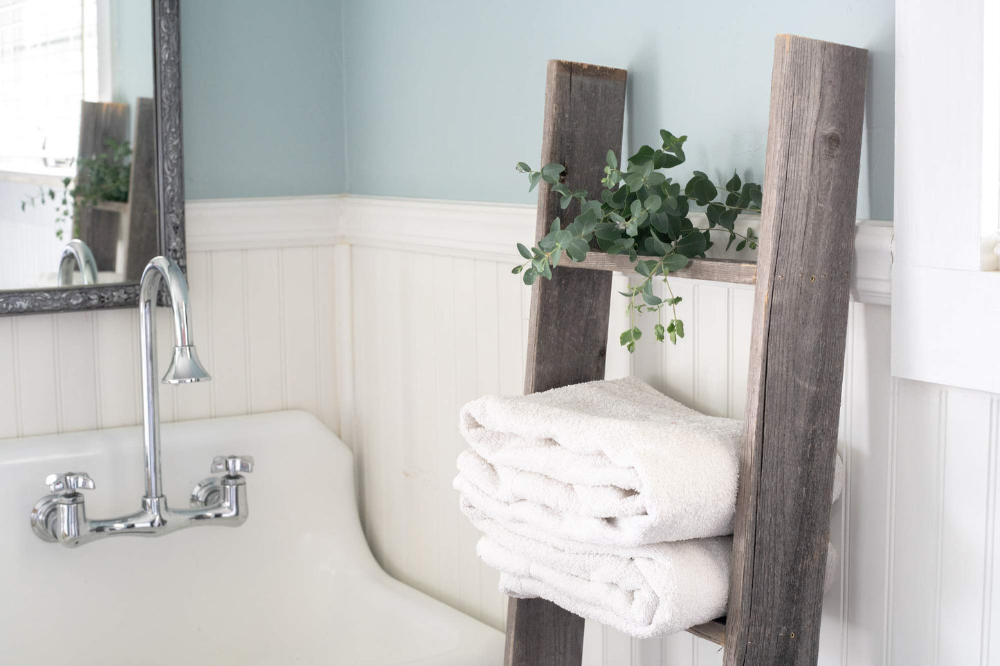 BarnwoodUSA Rustic Farmhouse Decorative Ladder - Our 3ft Ladder can be Mounted Horizontally or Vertically | Crafted from 1% Upcycled Wood | No Assembly Required | Weathered Gray