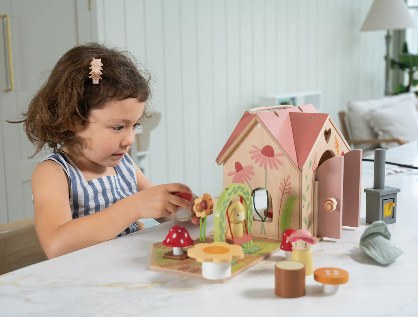Tender Leaf Toys - Rosewood Cottage – Beautiful Portable Wooden Dollhouse Cottage Set for Kids 3+