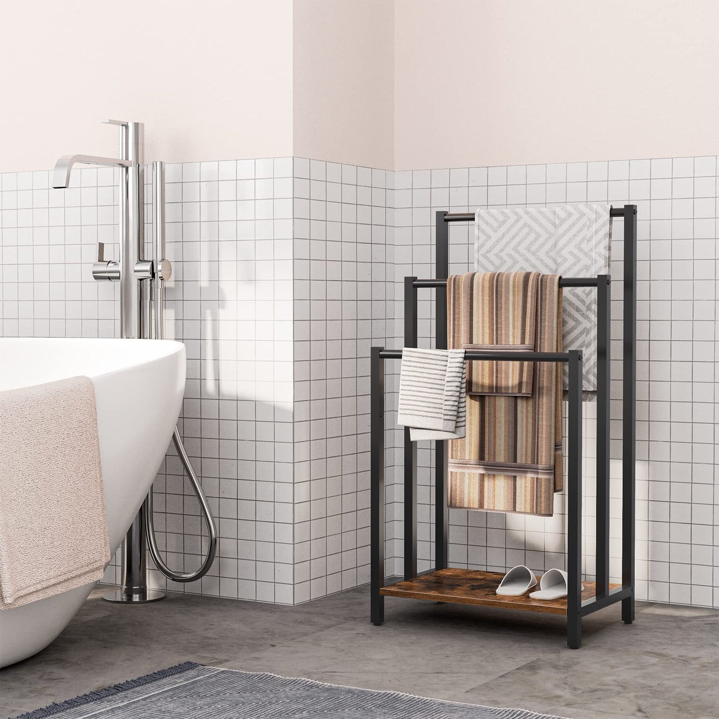 HOOBRO Free Standing Towel Rack, 3 Tier Blanket Rack, Blanket Holder for Bathroom, 16.9" L x 11" W x 31.9" H, Industrial Metal Drying and Display Rack with Shelf, Rustic Brown and Black BF03LB01