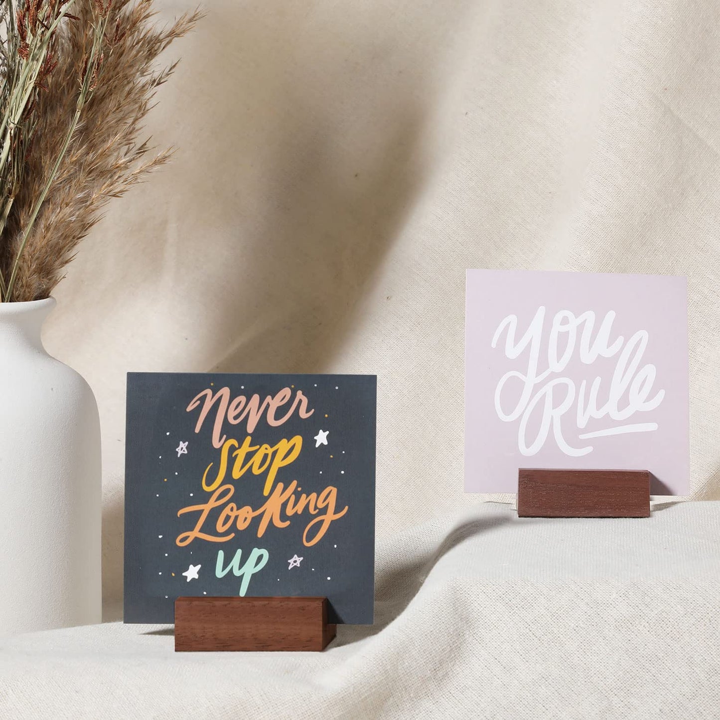 UNIQOOO 5 Pack Place Card Holders | Rustic Walnut Wood Escort Cards Display Stands | Table Number Sign & Photo Stand | Perfect for Retail Shop Cafe Home Wedding Dinner Party Events Decoration