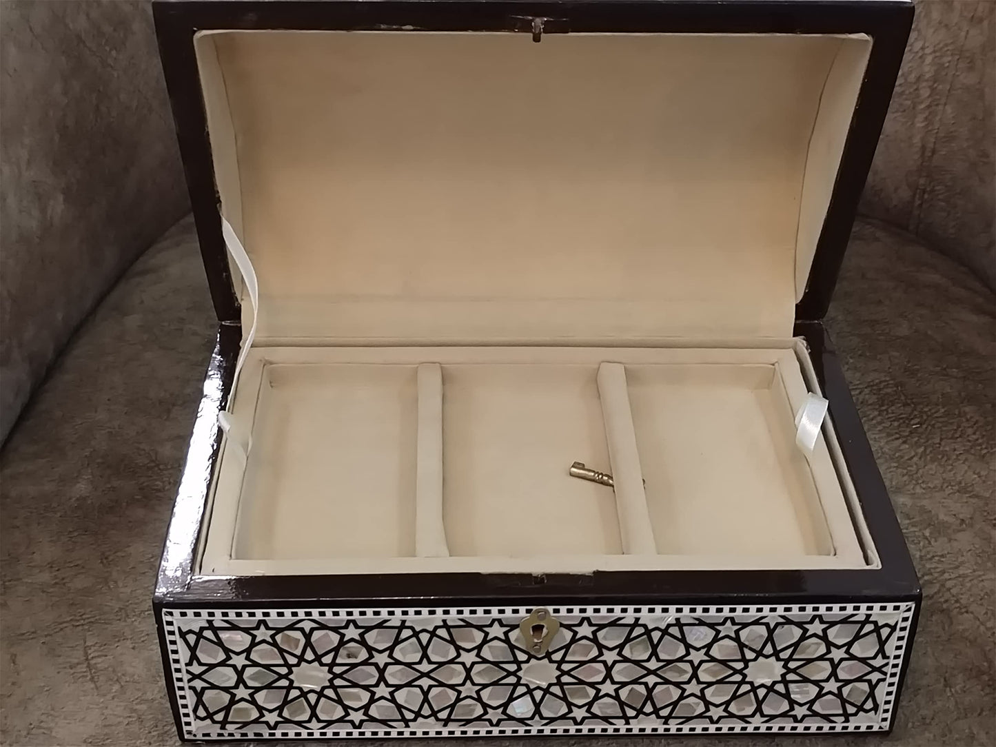 FAMA.store Handmade Egyptian Jewelry Box – Mother of Pearl Inlay – Decorative Wooden Trinket Box for Women Oriental Keepsake Storage Organizer (11" x 7.2" x 5.2" inch M07)