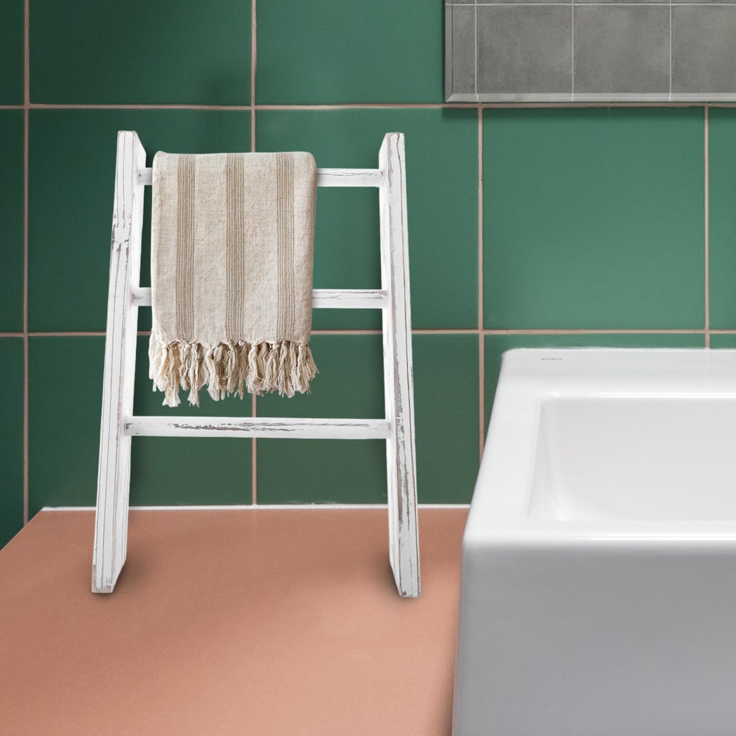 Yardenfun Miniature Ladder Towel Rack Rustic Bathroom Decor Compact Space Saving Design for Farmhouse Aesthetic for Countertop Use Stylish Tea Towel Holder Finish