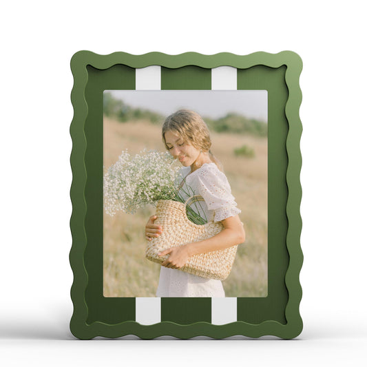 YESKAY 8x10 Picture Frame with Real Glass,Wavy Edge Wooden Photo Frame for 6x8,Cute Scalloped Picture Frame for Tabletop or Wall Hanging,Green,1 Pack