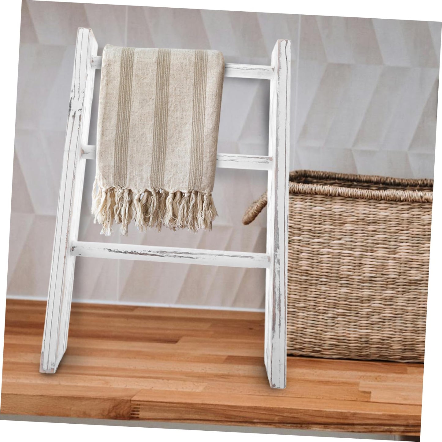 Luxshiny Mini Ladder Towel Rack White Rustic Farmhouse Bathroom and Kitchen Display Stand Multifunctional Tea Towel Holder Wall Blanket Holder Hand Hooks Decor