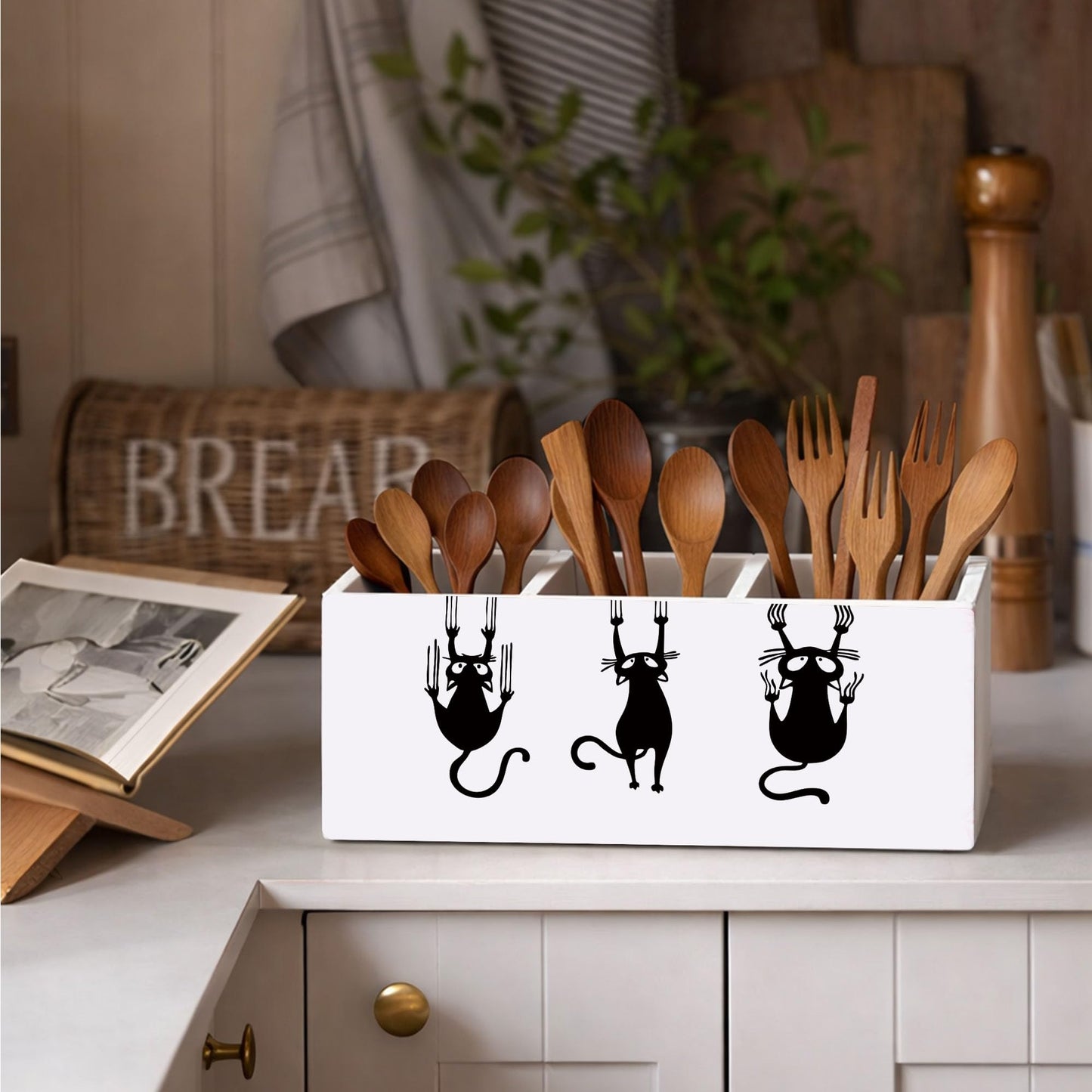 GGED Funny Cat Pencil Holder, Wooden Desk Organizer with Cartoon Cats Climbing, Pen and Pencil Storage, Office and Study Desk Accessories