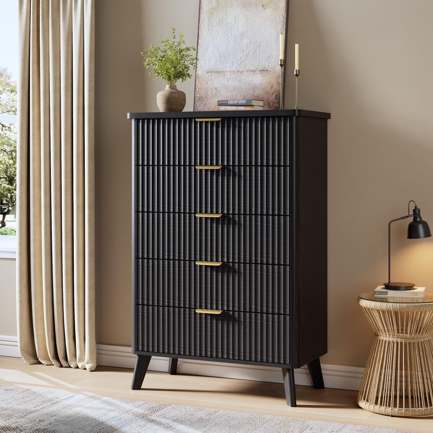 GarveeHome Fluted Dresser for Bedroom with 5 Deep Drawers, 47.2 in Tall Chest of Drawers, Curved Profile Design, Modern Wooden Dresser, for Living Room, Kids Room, Hallway, Black