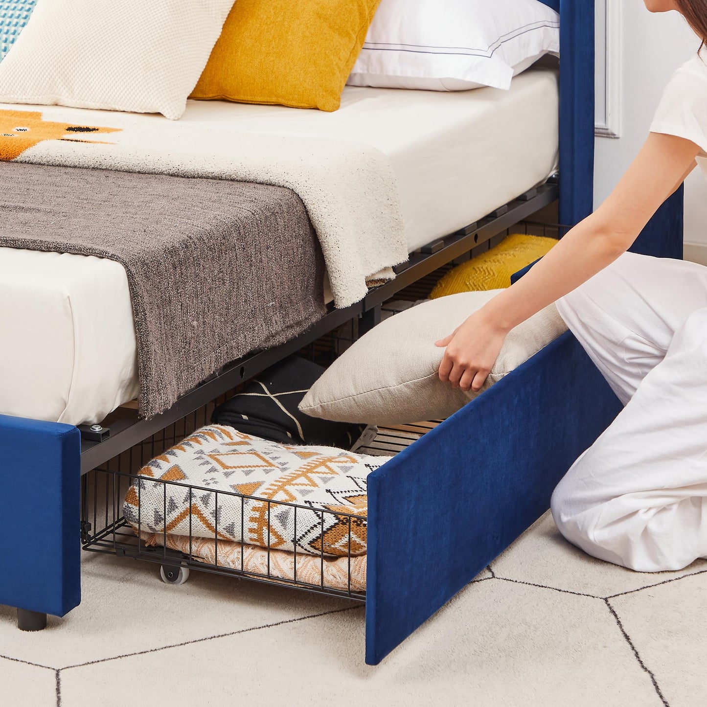 VECELO Upholstered Platform Queen Bed Frame with 4 Storage Drawers & Wave Fabric Headboard,Wooden Slats Support/No Box Spring Needed/Mattress Foundation/Easy Assembly,Dark Blue
