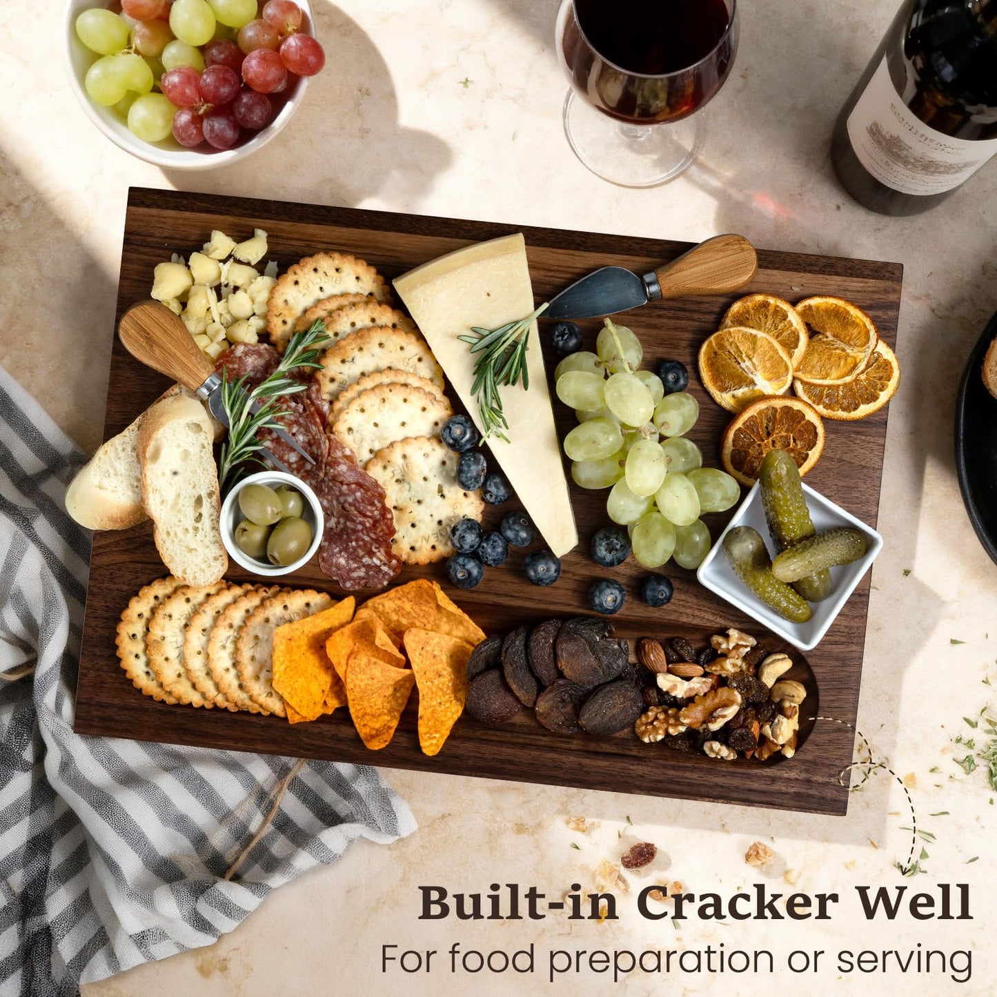 Empune Black Walnut Wood Cutting Boards for Kitchen Wooden Cutting Board with Handle, Chopping Board with Built-in Juice Groove & Well, Heavy-duty Charcuterie Board Butcher Block, 16.5x11.8x1.4 Inches