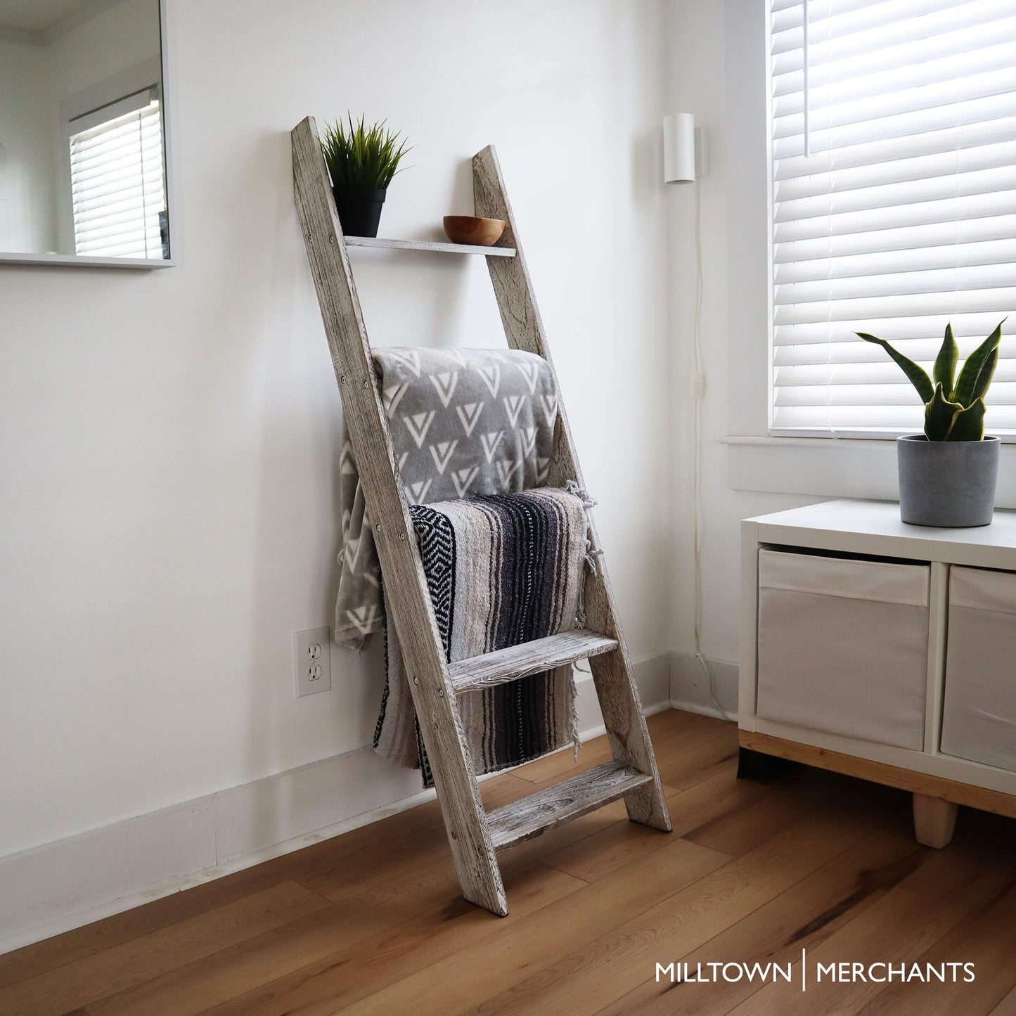 Distressed White Blanket Ladder by Milltown Merchants