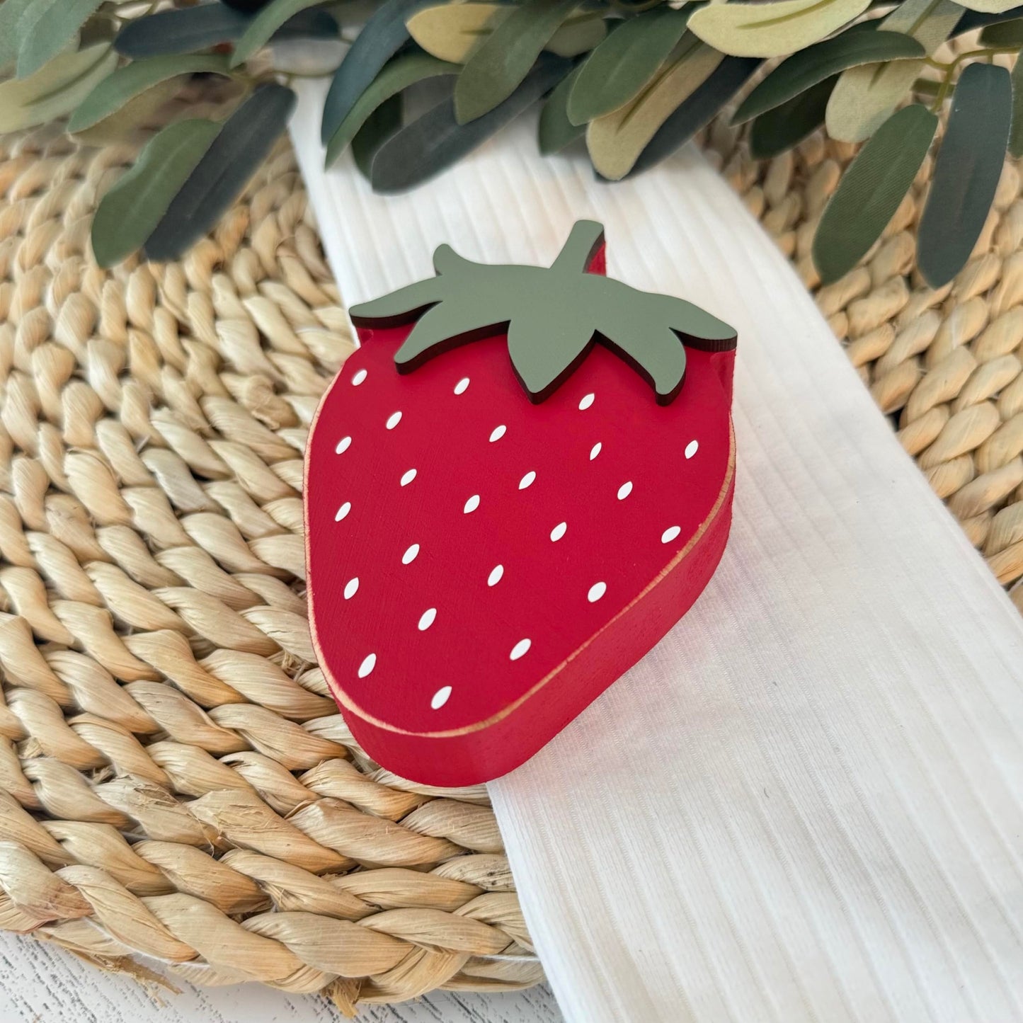 Chunky Wood Strawberry Shelf Sitter, Summer Tiered Tray Decor, Farmhouse Strawberry Decoration, Strawberry Wood Cutout, Fruit Decor