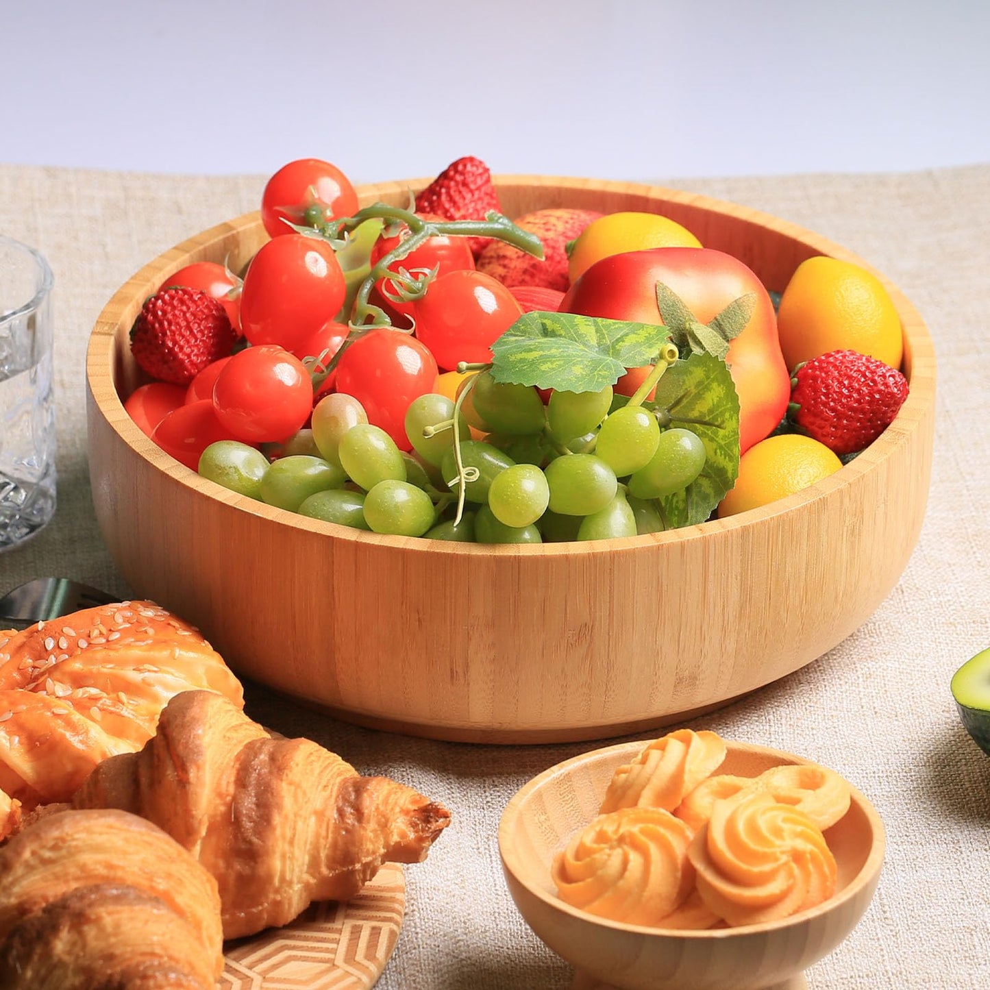 ZTHapwa Large Fruit Bowl for Kitchen Counter, 10 Inch Bamboo Wooden Straight-Side Serving Bowl for Salad, Vegetables and Fruits, Rustic Decorative Bowls for Dinner Table Centerpiece Decor, 100 Oz