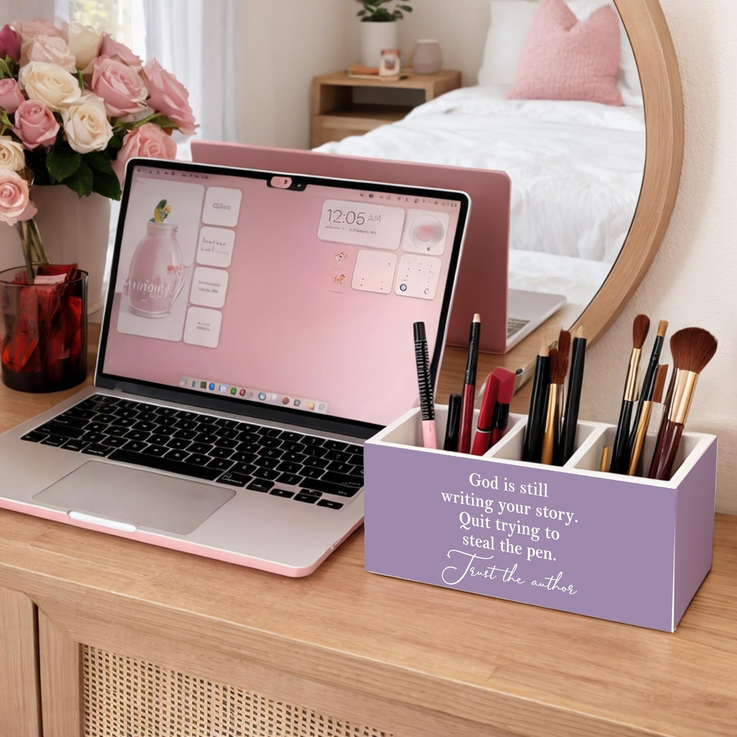 GGED God is Still Writing Your Story Pen Holder, Inspirational Desk Organizer, Wooden Pencil Caddy with 3 Compartments for Office, Home, Classroom