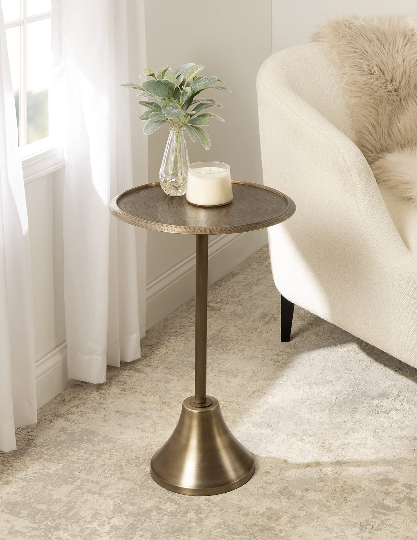 Kate and Laurel Sanzo Modern Round Pedestal Side Table, 15 x 15 x 24, Gold, Decorative End Table with Hammered Tabletop for Use as a Bedroom Nightstand or Living Room Accent