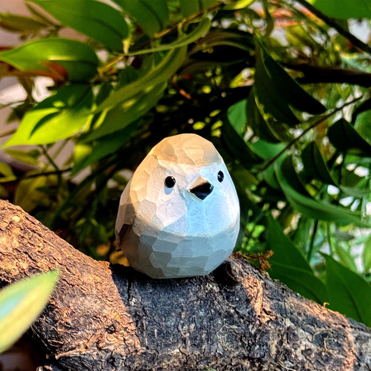 WEAUSUP Hand Carved Wooden Bird Figurine Gift for Family