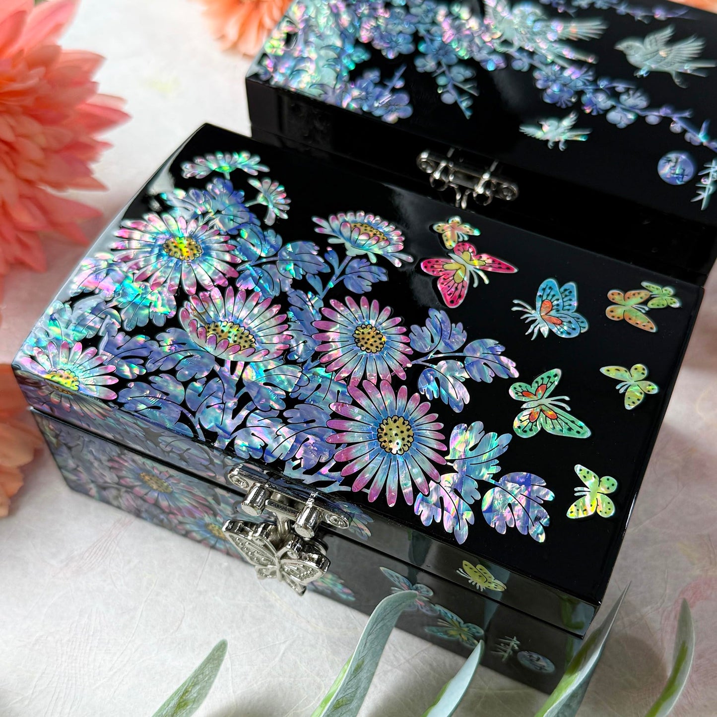 Nacreh Mother of Pearl Inlay Jewelry Box, Wooden Trinket Organizer with Compartments for Rings, Necklaces, Decorative Keepsake Gift for Women (Chrysanthemum)