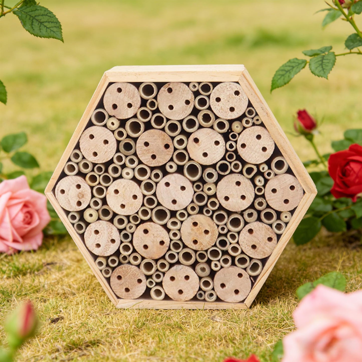 Dmnnlp Mason Bee House, Natural Wooden Hexagon Bee House with Metal Stake & Cleaning Brush, Hanging Bees Box Habitat to Attract Pollinators, Garden Decoration, Gift for Bee Lovers