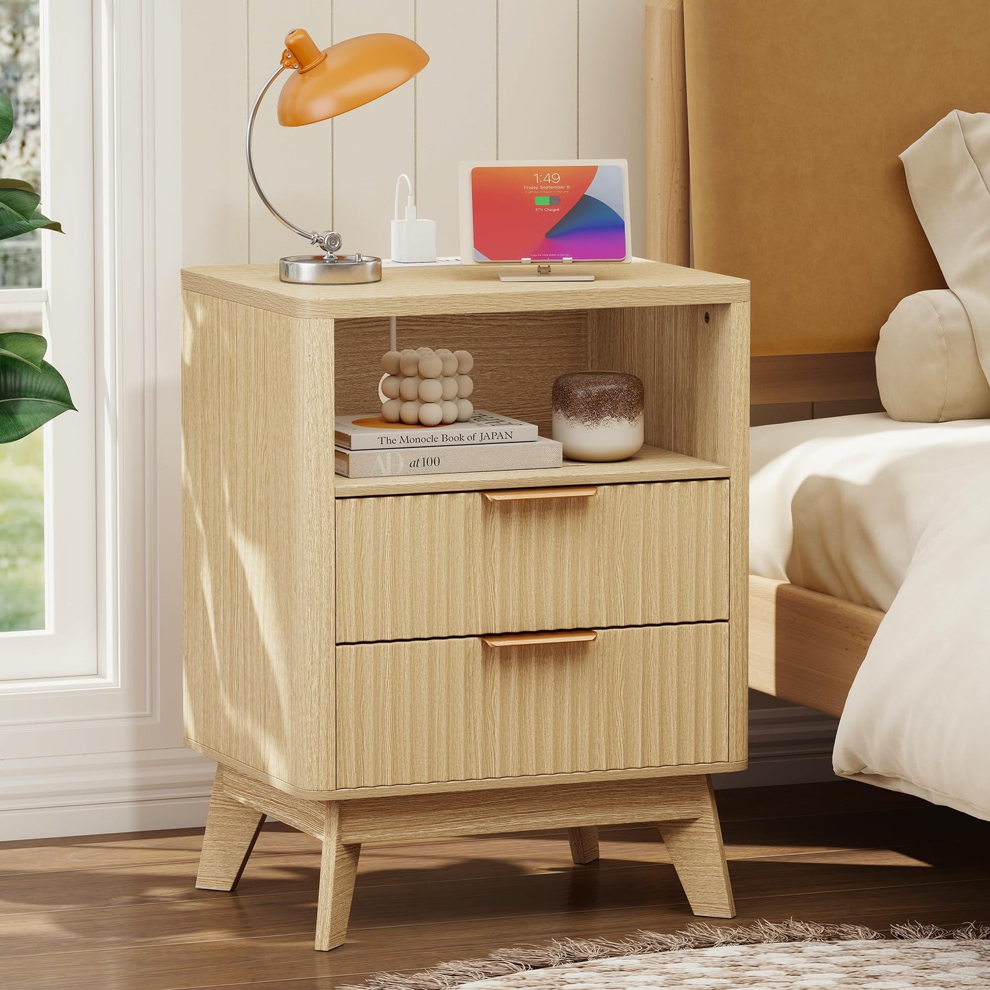 Turosur Night Stand with Charging Station, Fluted Nightstand with 2 Drawers, Wood Bedside Table with Open Storage, Modern Nightstands for Bedroom, Natural