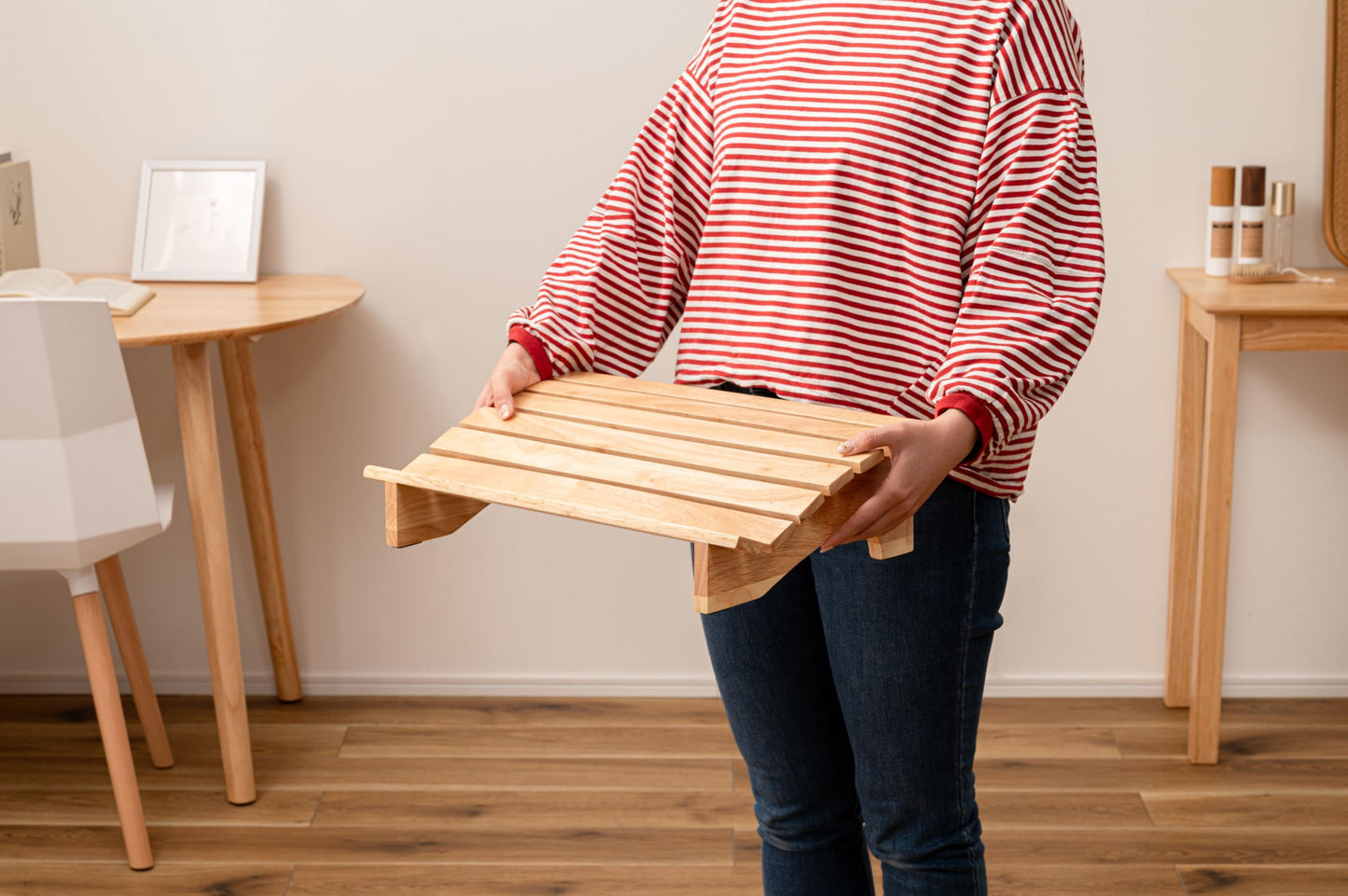 PaletteLife Wooden Footrest, D11.42 xW17.72 xH4.93 (29x45x12.5cm), 1x1.5 ft, Medium, Natural Ashwood, Ergonomic Design