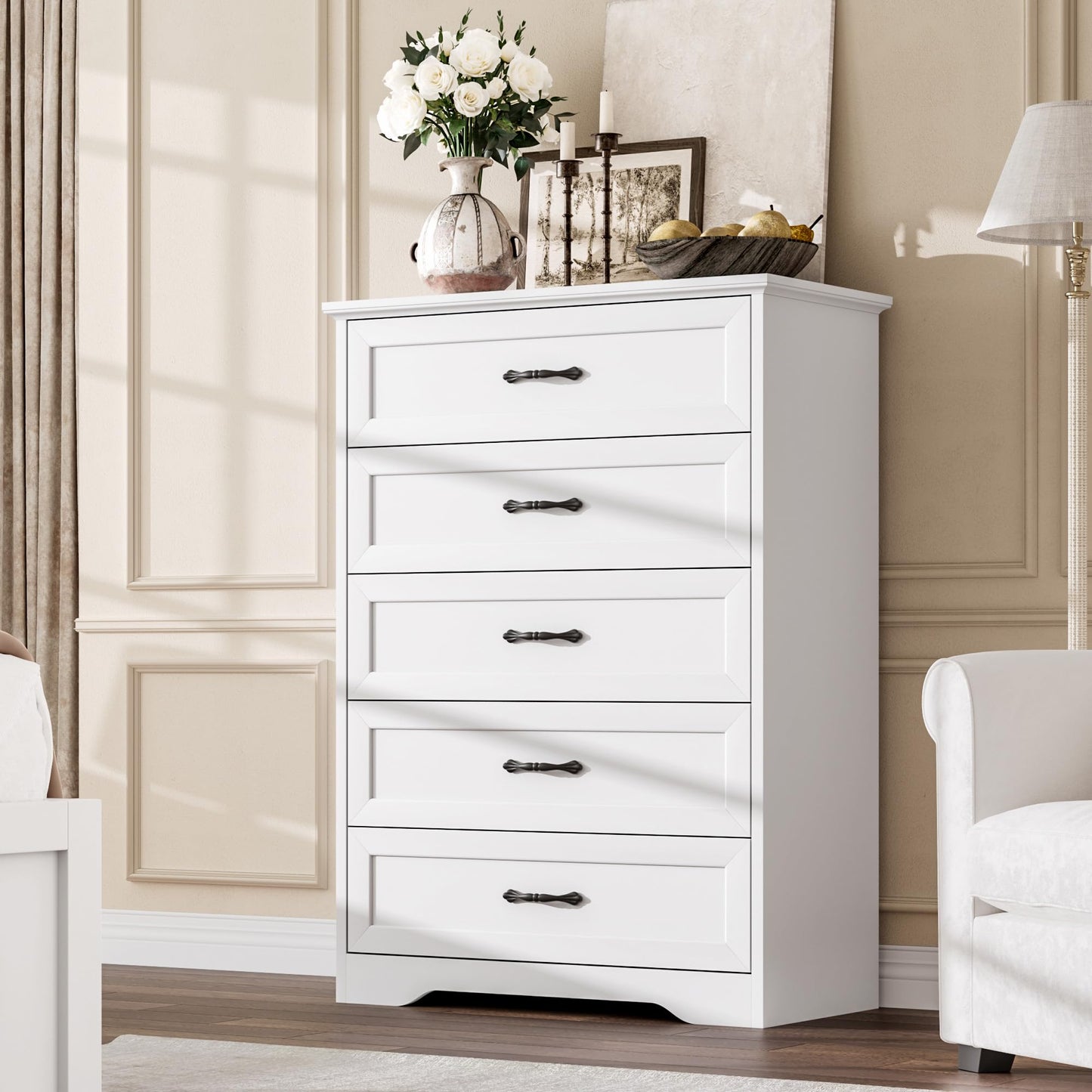 GarveeHome 5 Drawers Dresser for Bedroom, Chest of Drawers with Wide Metal Handle, Farmhouse Modern Wooden Tall Dresser, Natural Texture, Storage Organizer for Bedroom, Living Room, Kids Room(White)