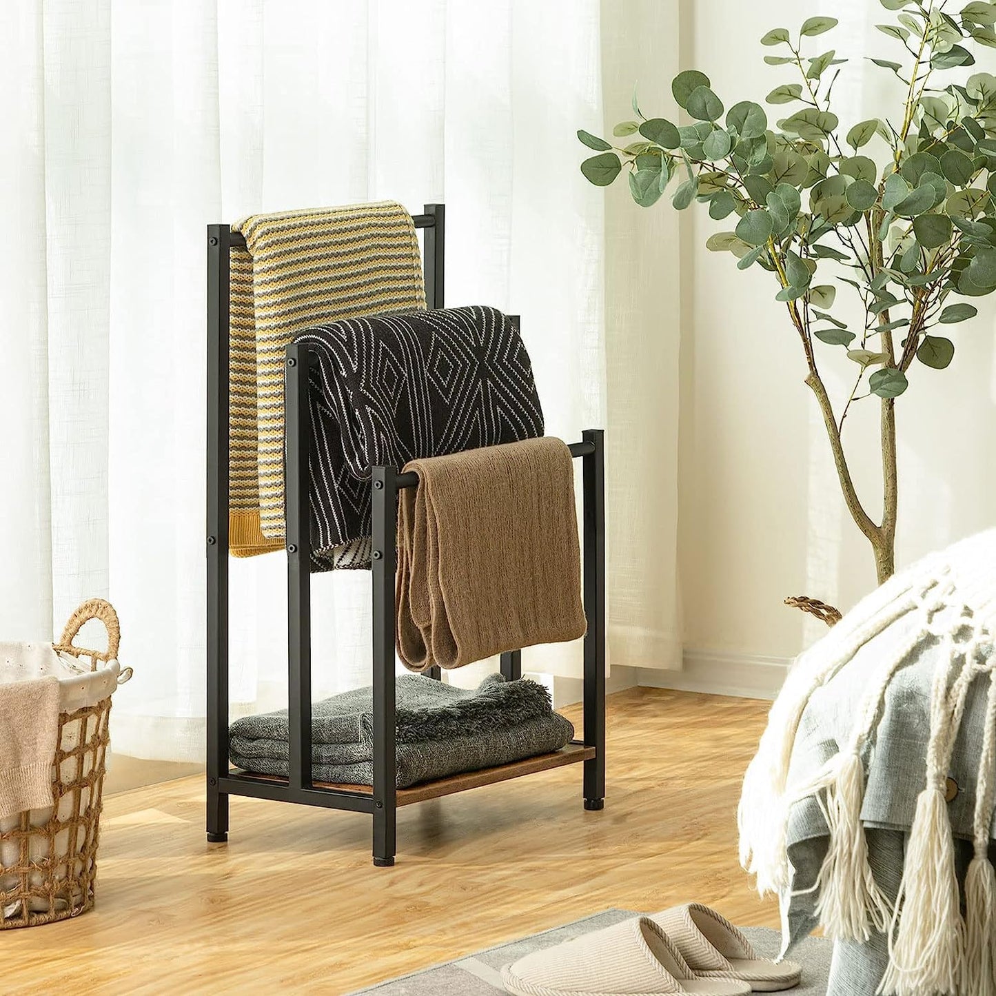 SHSWUD Free Standing Towel Rack, Pool 3-Tier Freestanding Blanket Ladder Towel Rack Holder with Shelf for Bathroom Large Storage