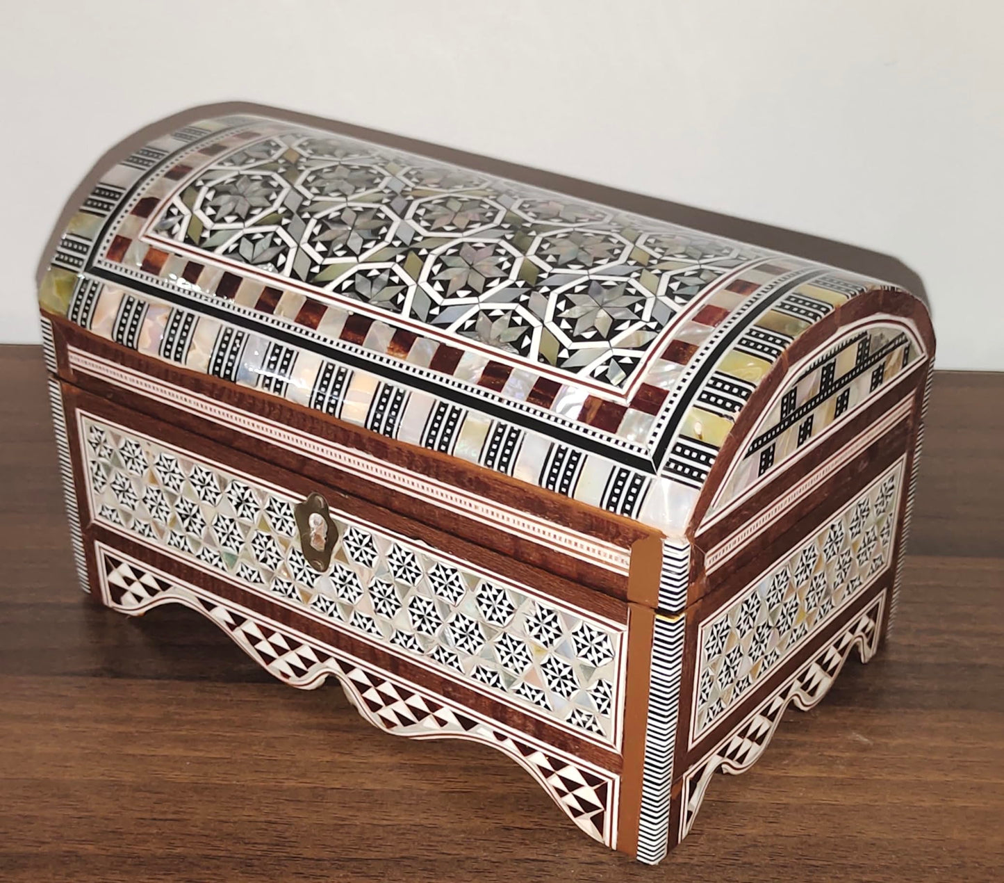FAMA.store Handmade Egyptian Jewelry Box – Mother of Pearl Inlay – Decorative Wooden Trinket Box for Women Oriental Keepsake Storage Organizer (8" X 5" x 5" inch M04)