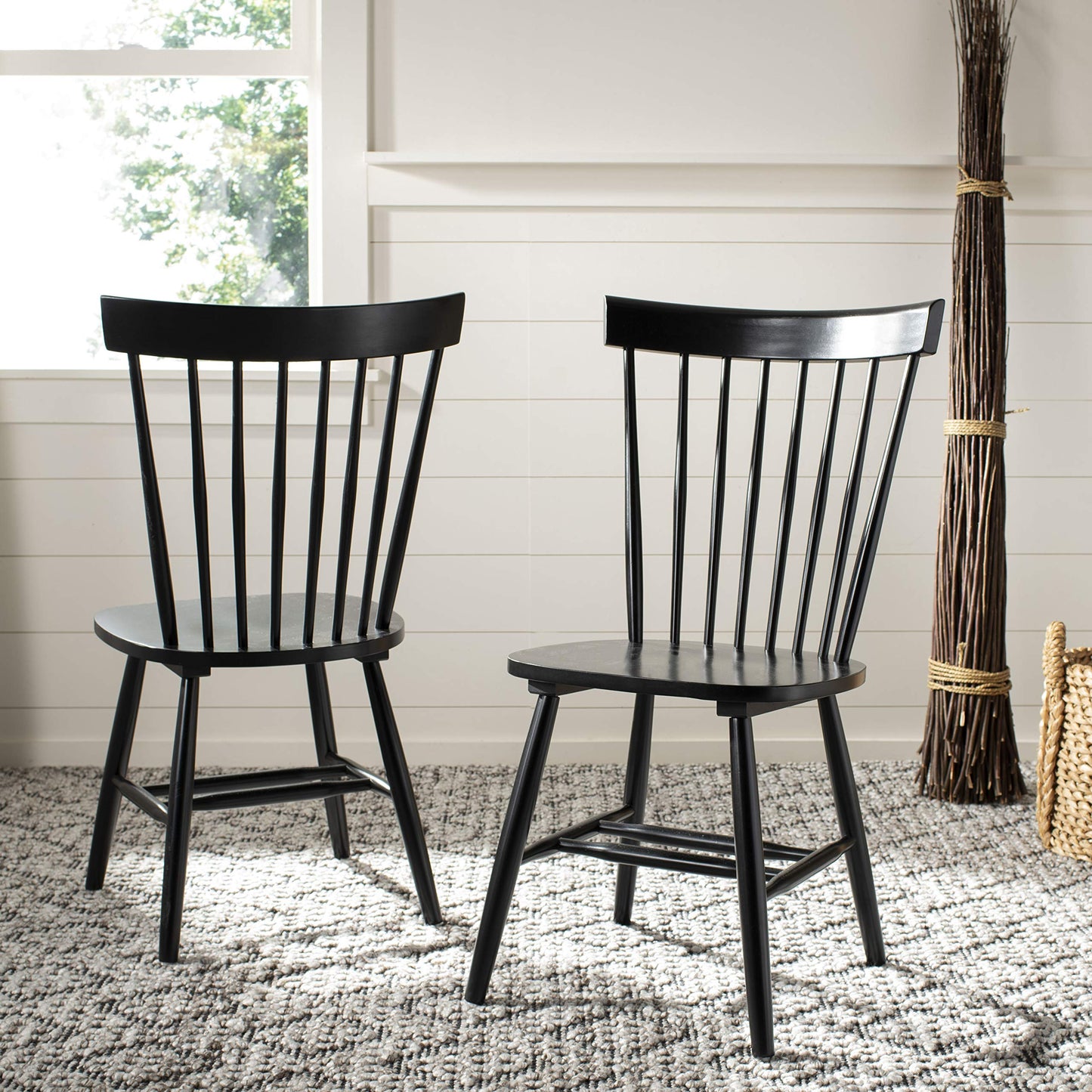 SAFAVIEH Furniture - Parker Spindle Dining Chair Set of 2 - Black - Solid Wood - Classic Windsor Design - Ideal for Dining Room, Kitchen, 17.3" Seat Height (AMH8500B-SET2)