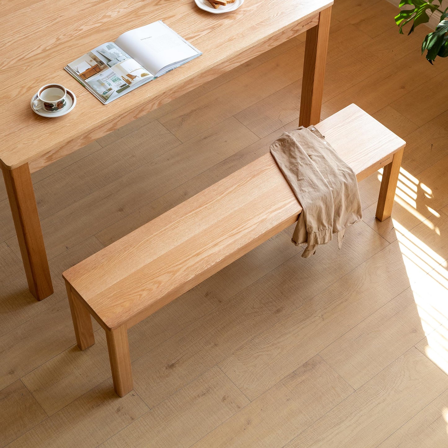 KEIKI Dinning Bench, 47.2" L Wood Dining Bench Indoor, Farmhouse Kitchen Table Bench for Kitchen, Living Room, Entryway, Oak