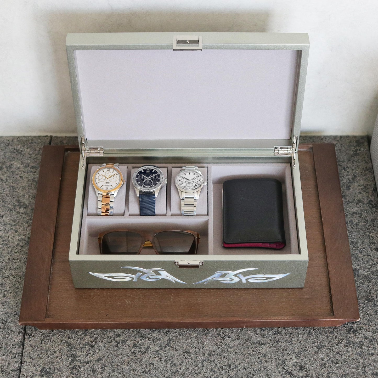 MADDesign Mother of Pearl Watch Box Jewelry Organizer Daily Storage Handmade Tribal Dragon Design (Metallic Silver)